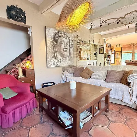 Charming With Swimming Pool Saint-aygulf Фрежюс