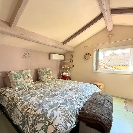 Charming With Swimming Pool Saint-aygulf Фрежюс